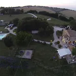 Tenuta Tredici Ulivi - & Glamping * سينِغاليا
