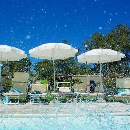 Tenuta Tredici Ulivi - & Glamping Appartement